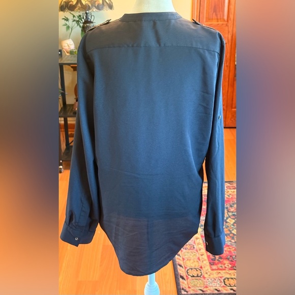 CALVIN KLEIN Women Thin Light Slippery Poly Blouse 2-Way Sleeve Black/Gray Med - Picture 8 of 11